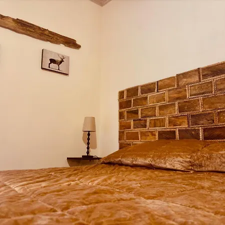 Apartment Romeo House